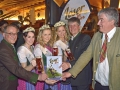 Am Freitag, 13. MÃ¤rz wurde das Loser Bier, 
der neue Genuss im Ausseerland, 
aus der Taufe gehoben.