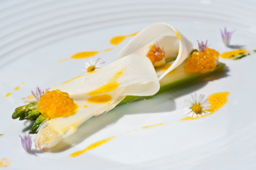 Karnerhof – Lavanttaler Spargel mit Saiblingskaviar