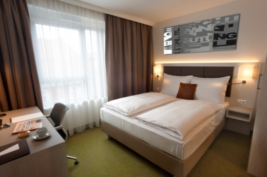 (c) Hotel Zeitgeist