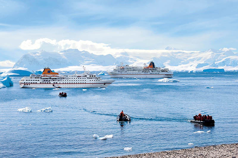 Aktuelle Kampagne "Mehr als Eis" von Hapag-Lloyd Kreuzfahrten: Neue Antarktiswebsite und Buchungswettbewerb für Reisebüros
