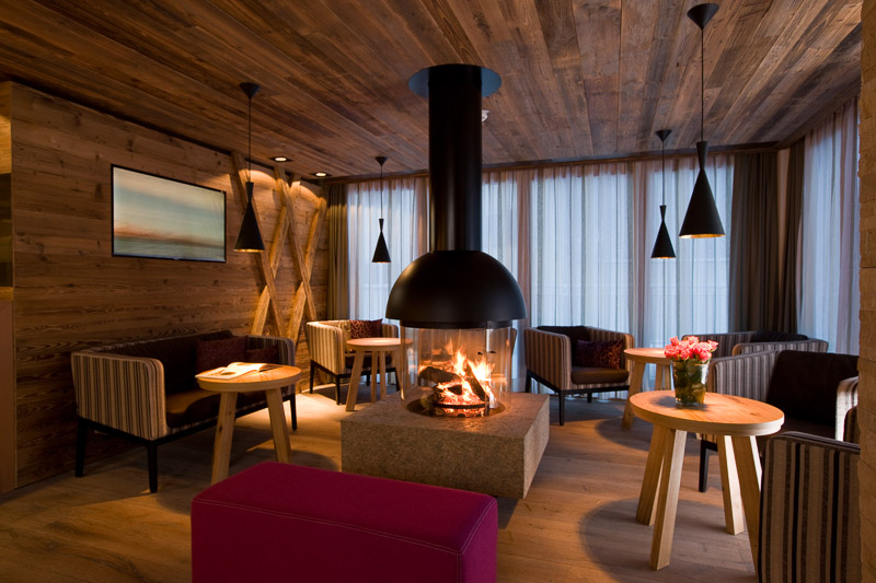1F5Y4560