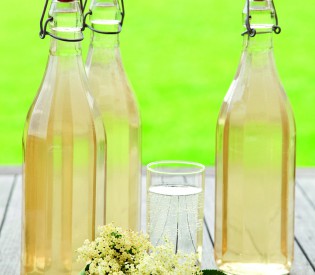 Holunderblütensirup