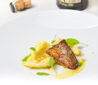 Henkell Sektmenü: Gebratener Zander mit Salbeibutter