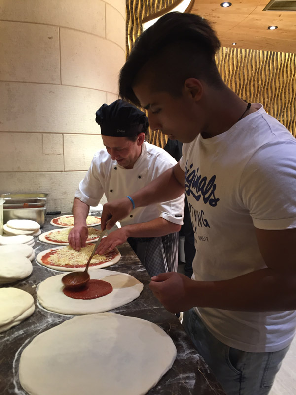 Kids Foundation Pizza kochen