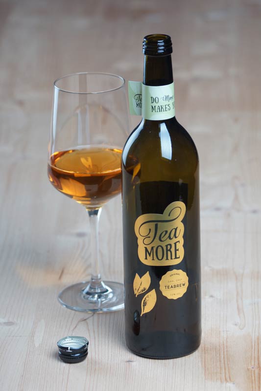 Teamore-und-Glas