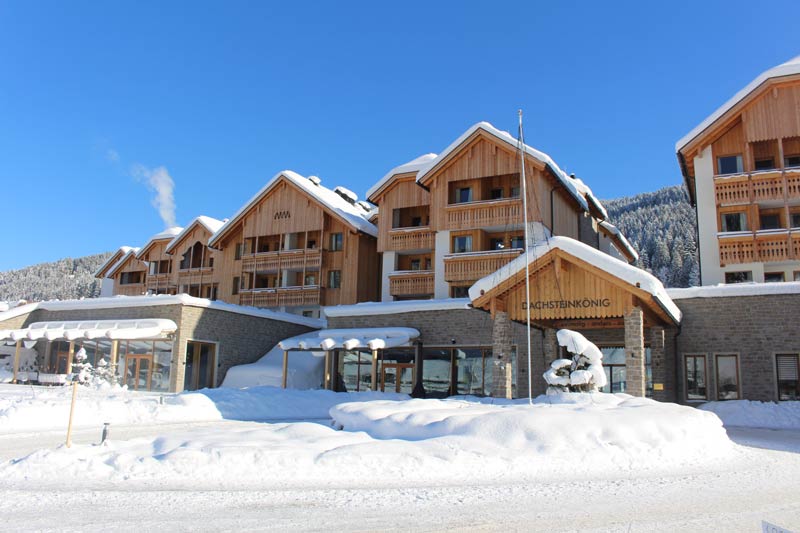 Dachsteinkoenig frontansicht_im_winter_leading_family_hotel_resort_dachsteinkoenig
