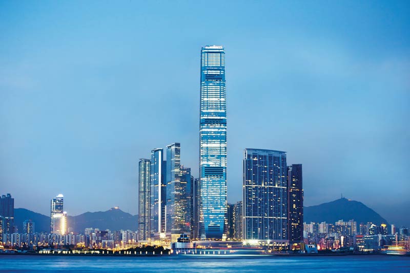 RC-exterior-night_107914764_rev-ritzcarlton