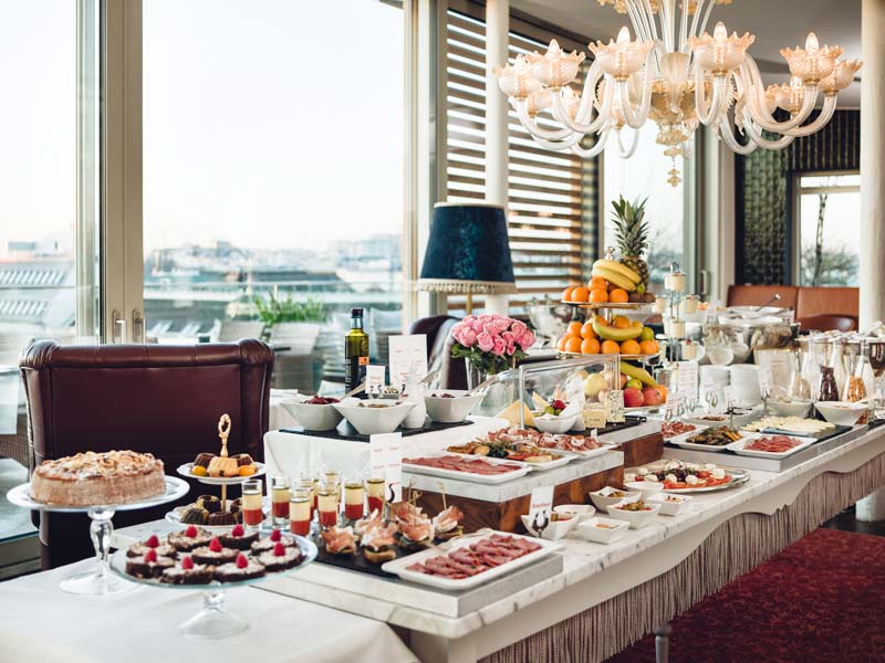 16_Grand_Etage_Breakfast_c_WeitzerHotesls