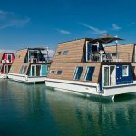 Komforturlaub am Hausboot – Marina Azzurra Resort